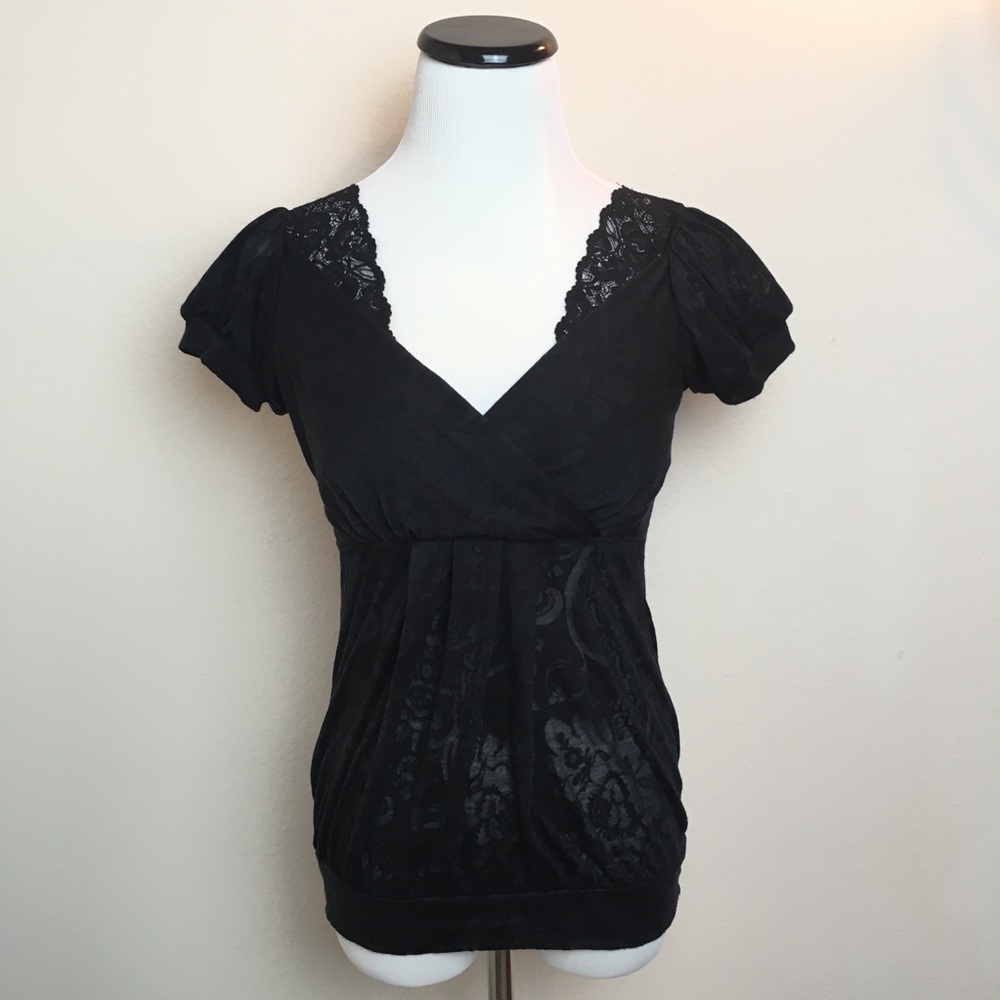 Daytrip Burn Out Top The Buckle XS Lace Tee Shirt
